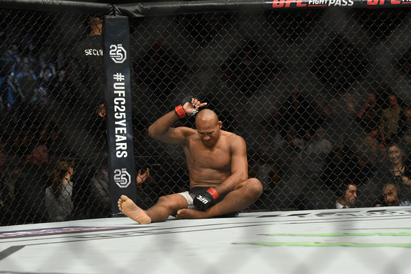 Jacare Souza after his win